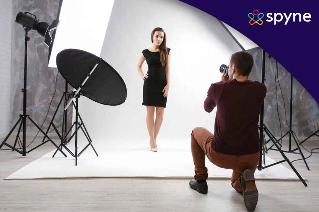 How to pose during a business photoshoot | Business photoshoot, Business  headshots women, Business portraits woman